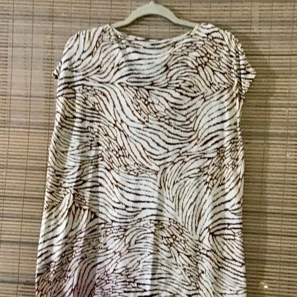 💵🍾HP🥂🍾RAFEALLA Woman. draped front blouse - Picture 9 of 13